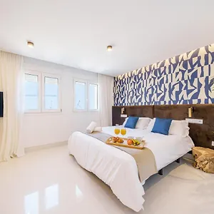Near Stunning Views & Comfort Apartamento