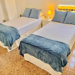 Encantadora Habitación Privada Cerca Del Mar Habitación en casa particular