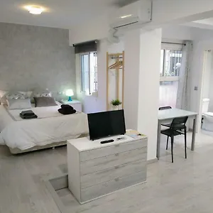 Cosy Loft In Historical Centre , Málaga Spanje